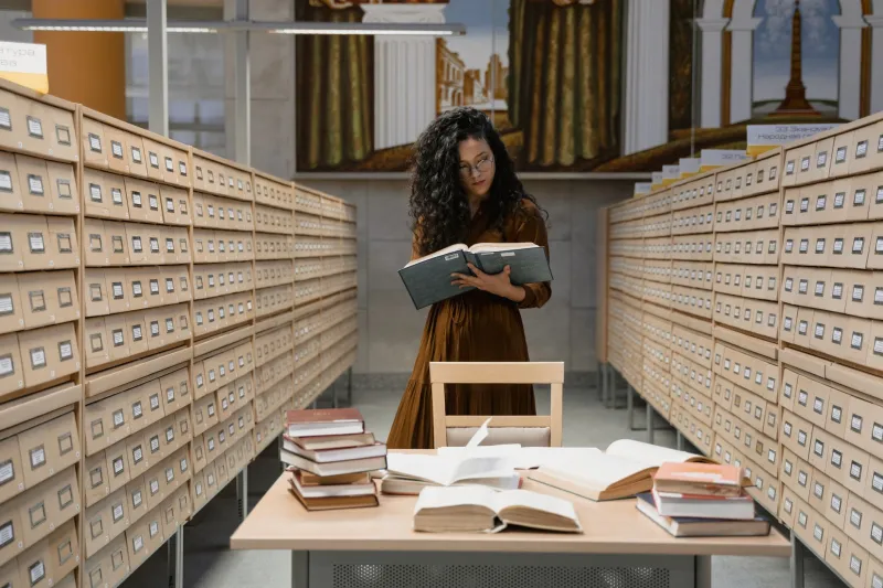 A $0.25 Late Fee That Followed Her for Three Decades: The Librarian the FBI Never Forgot