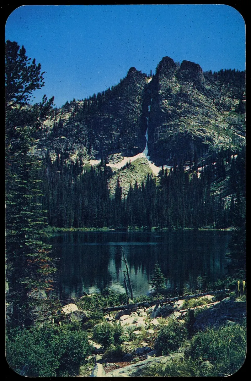 Wrong Place, Wrong Lens: The Tourist Snapshot That Put a Nebraska Dentist on the CIA's Radar